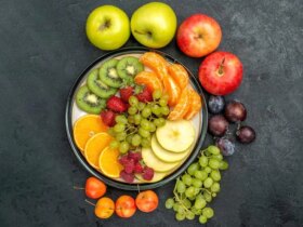 غذا درمانی؛ میوه هایی که برای سلامت کلیه ها مفید هستند 8 غذا درمانی؛ میوه هایی که برای سلامت کلیه ها مفید هستند