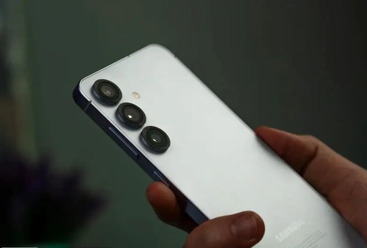 قیمت امروز سامسونگ و شیائومی و آیفون 25 آذر 1404 / قیمت پرچمدار سامسونگ 70 میلیون 3 قیمت امروز سامسونگ و شیائومی و آیفون 25 آذر 1404 / قیمت پرچمدار سامسونگ 70 میلیون