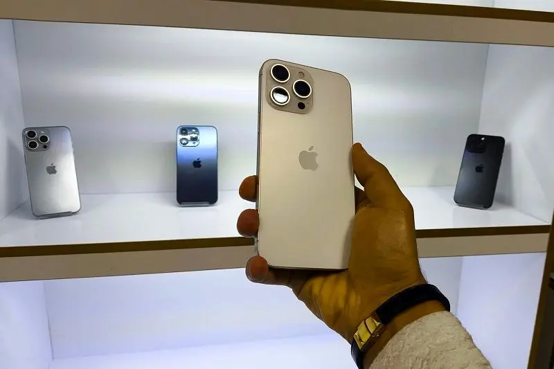 قیمت امروز سامسونگ، شیائومی و آیفون دوشنبه 26 آذر 1404 / قیمت آیفون 16 از 115 میلیون گذشت