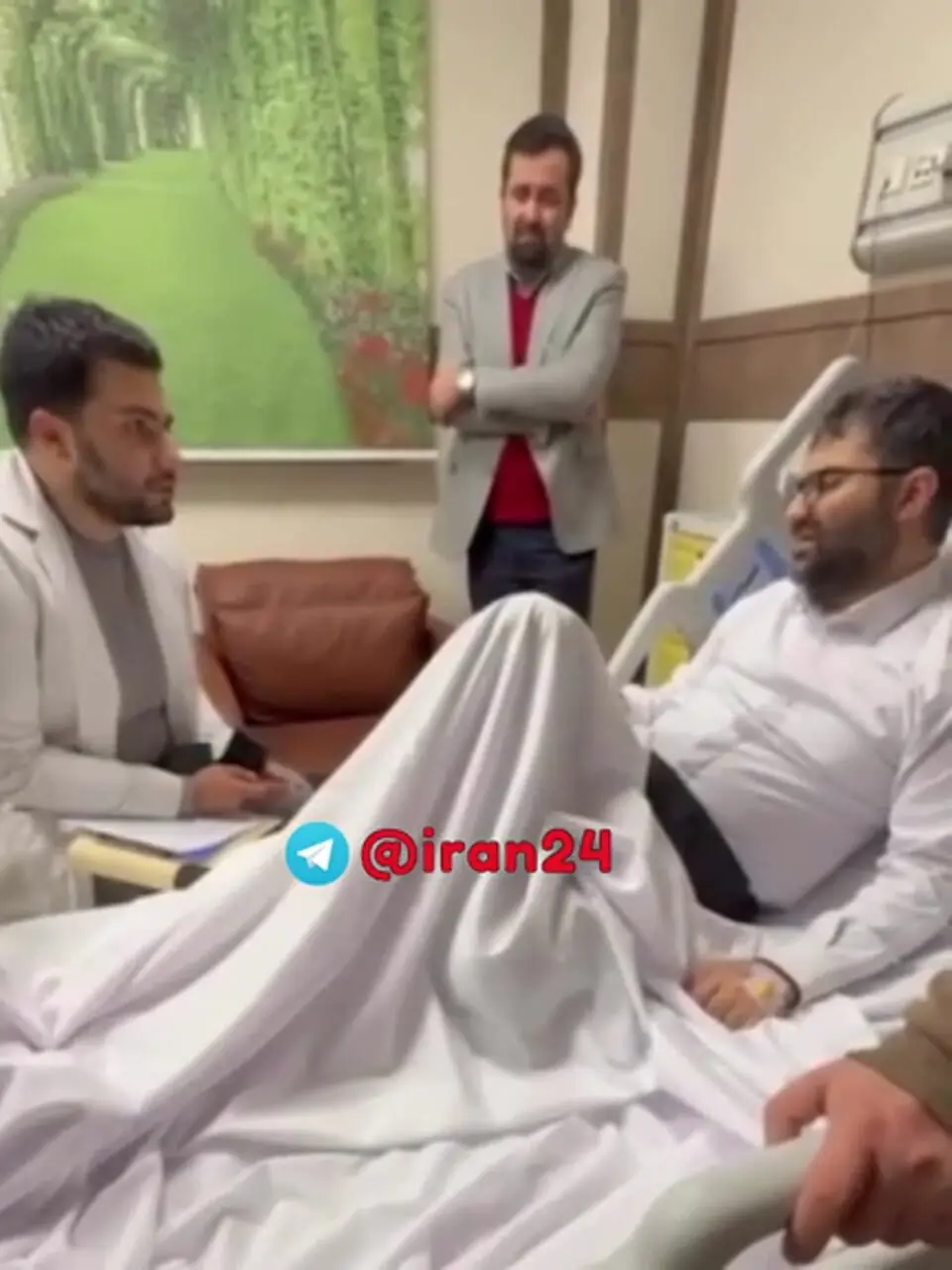 لحظه ای که ثقاب اصفهانی با اهدای عضو فرزندش موافقت کرد 1 لحظه ای که ثقاب اصفهانی با اهدای عضو فرزندش موافقت کرد