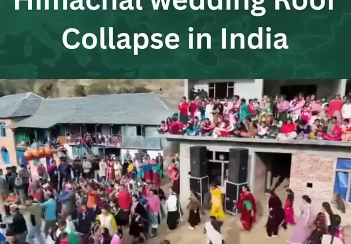 لحظه سقوط سقف خانه ها در مراسم عروسی در شمال هند