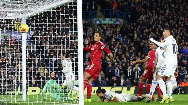 لیدز مقابل لیورپول 3-3 مساوی کرد. شکست قرمزها پایانی ندارد! 21 لیدز مقابل لیورپول 3-3 مساوی کرد. شکست قرمزها پایانی ندارد!