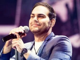 ماجرای معاشقه جنجالی سیامک عباسی در اجرای زنده 8 ماجرای معاشقه جنجالی سیامک عباسی در اجرای زنده