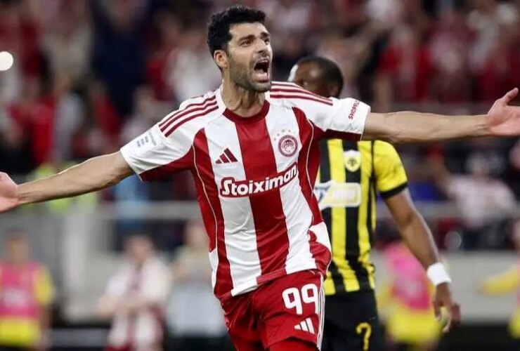 مداحی رسانه های یونانی: مهدی طارمی; قاتل خونسرد و با استعداد ایرانی!