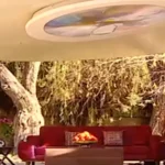 مریم مومن در دوران مدرسه آواز می خواند