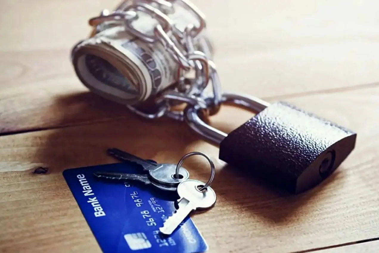 مسدود کردن حساب‌های ریالی مشکوک به اخلال در بازار ارز و طلا