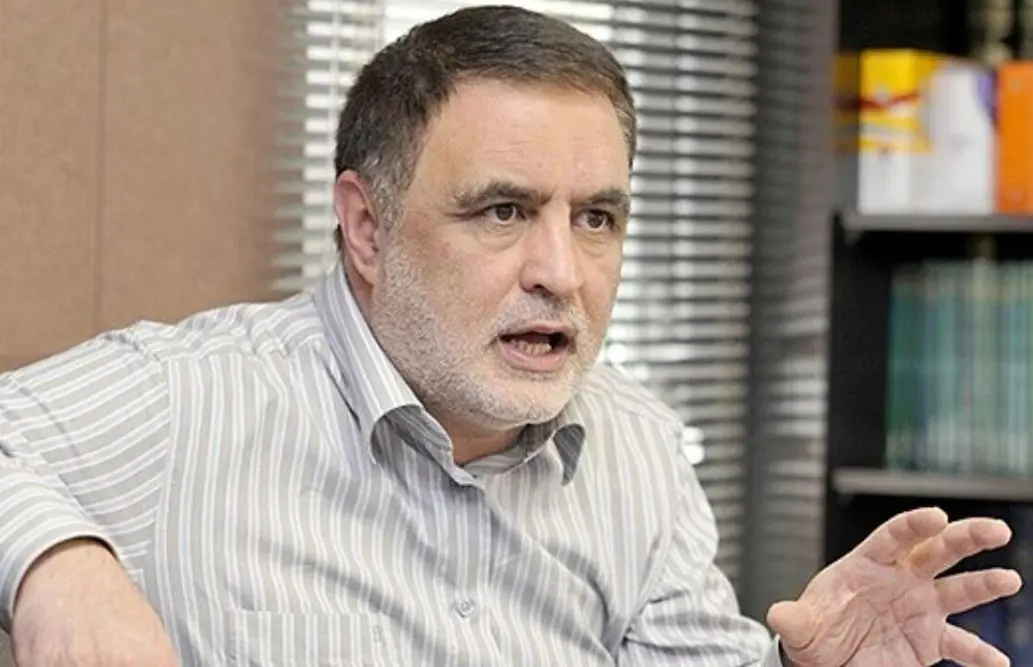 مشکل مردم فیلترینگ نیست بلکه کاهش ارزش پول ملی است. دولت باید به تصمیمات خود سرعت ببخشد