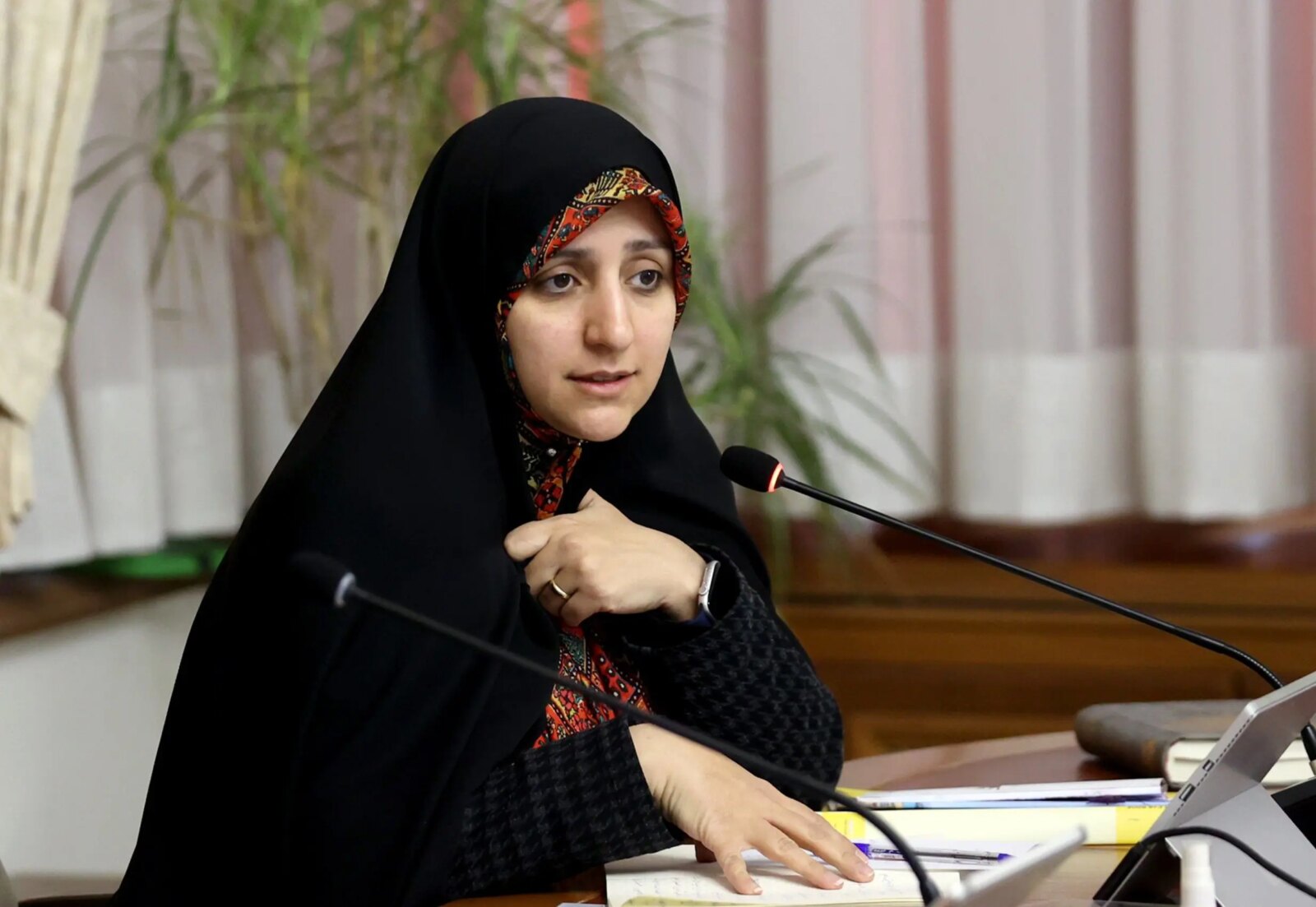 معاون رئیس جمهور در امور زنان: زنان نسبت به مهریه آرامش داشته باشند. ما با شما هستیم 1 معاون رئیس جمهور در امور زنان: زنان نسبت به مهریه آرامش داشته باشند. ما با شما هستیم