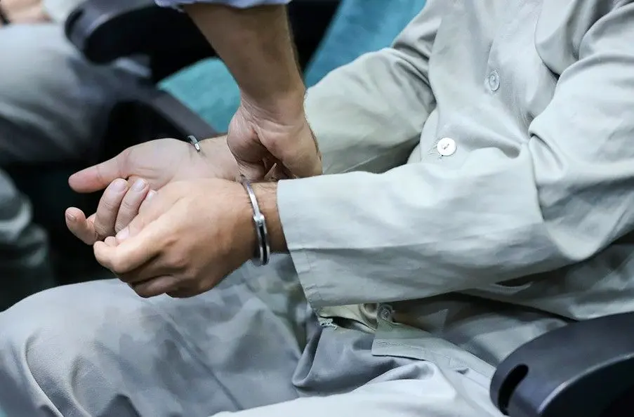 من همکارم را نکشتم و اسلحه برای من نیست / گزارش قتل هولناک در ولنجک 1 من همکارم را نکشتم و اسلحه برای من نیست / گزارش قتل هولناک در ولنجک