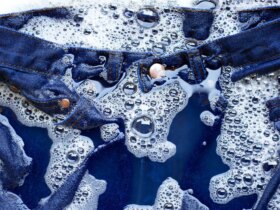 مهم ترین توصیه کارشناسان برای شستن صحیح شلوار جین