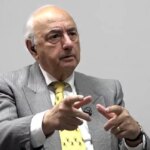 مهمترین هدف آمریکا باز نگه داشتن دو مسیر رویارویی و مذاکره است.