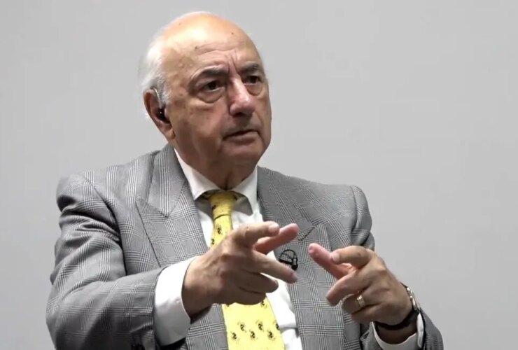 مهمترین هدف آمریکا باز نگه داشتن دو مسیر رویارویی و مذاکره است. 27 مهمترین هدف آمریکا باز نگه داشتن دو مسیر رویارویی و مذاکره است.