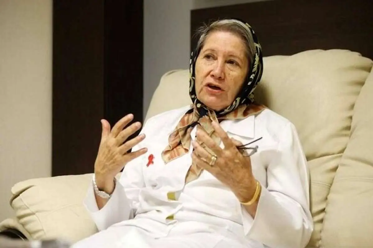 مینو محرز: مردم از خانه بیرون نروند/ در مقابل این آلودگی هوا هیچ کاری نمی توان کرد