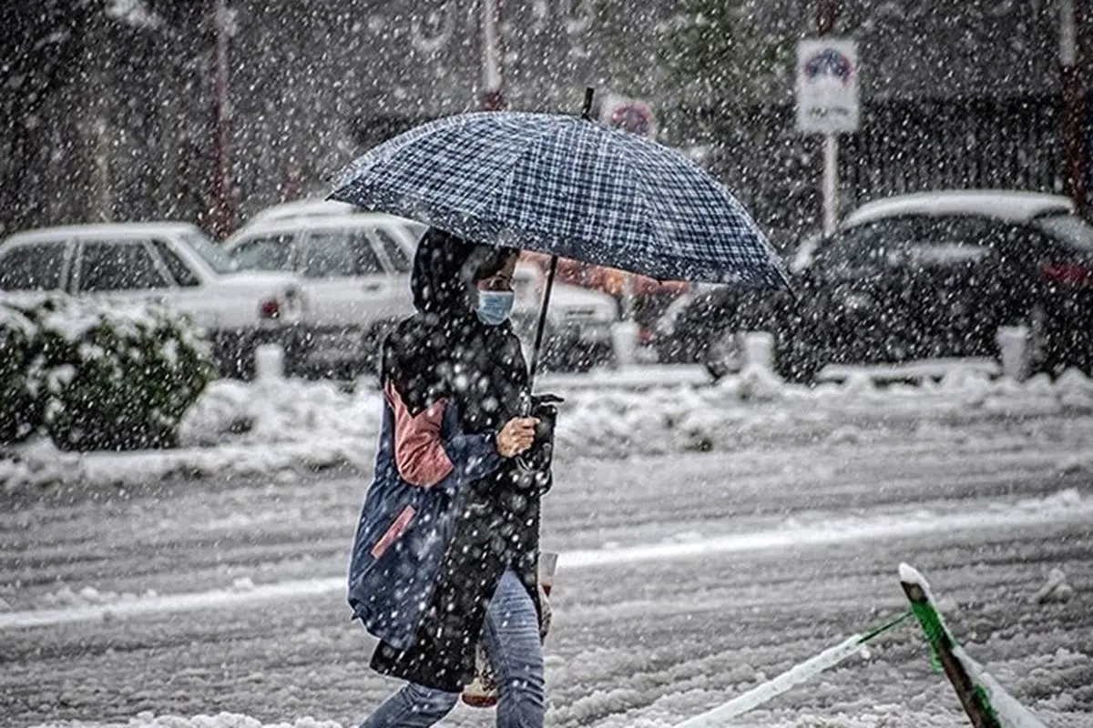 نفوذ سامانه بارشی از روز یکشنبه/تهران برفی و بارانی خواهد بود