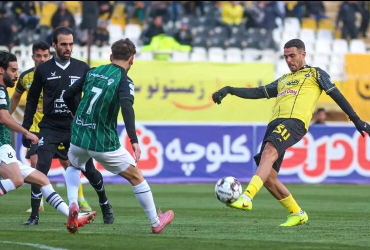 نگرانی بزرگ در اردوی سپاهان؛ ستاره پرتغالی استقلال به دیدار خود می رسد؟