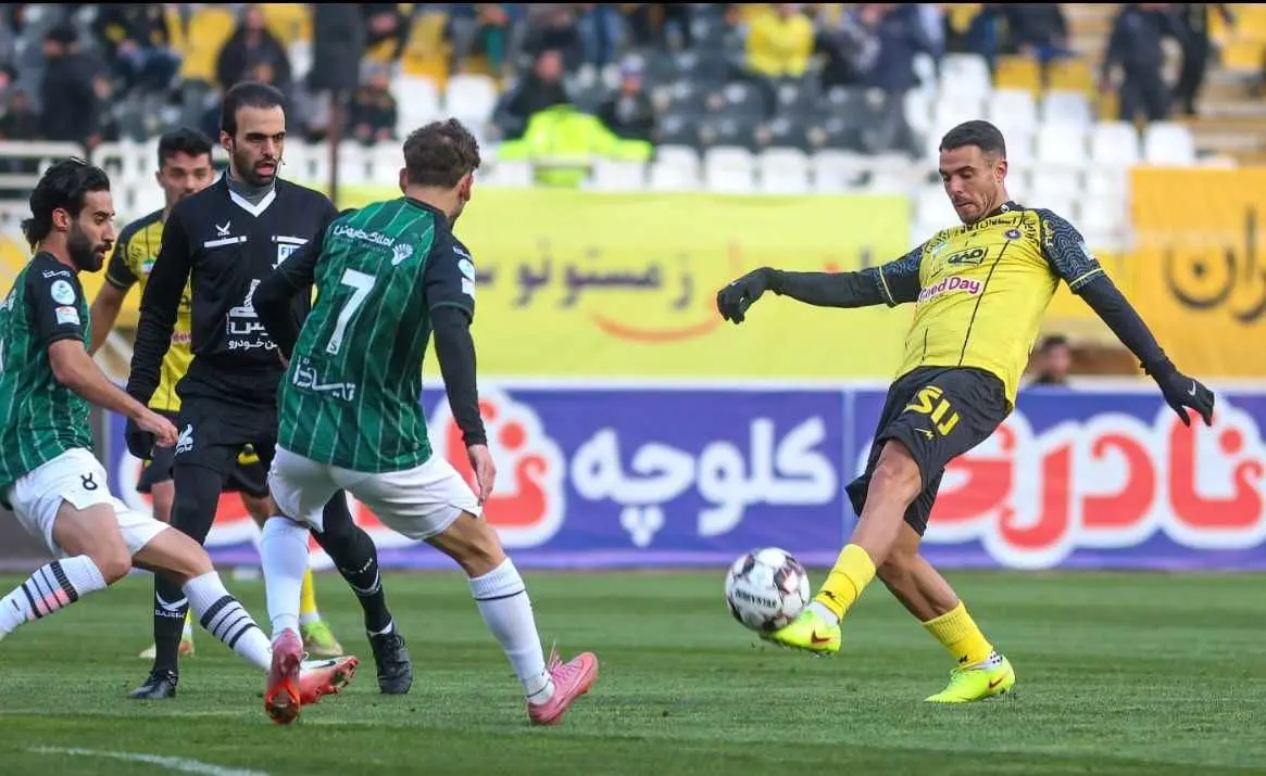 نگرانی بزرگ در اردوی سپاهان؛ ستاره پرتغالی استقلال به دیدار خود می رسد؟