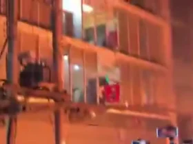 هرج و مرج در پایتخت بنگلادش/ ساختمان روزنامه به آتش کشیده شد