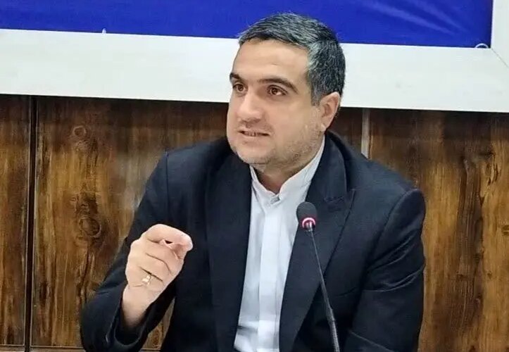 هشدار نماینده مجلس به وزرا: استیضاح از دستور کار مجلس خارج نشده است