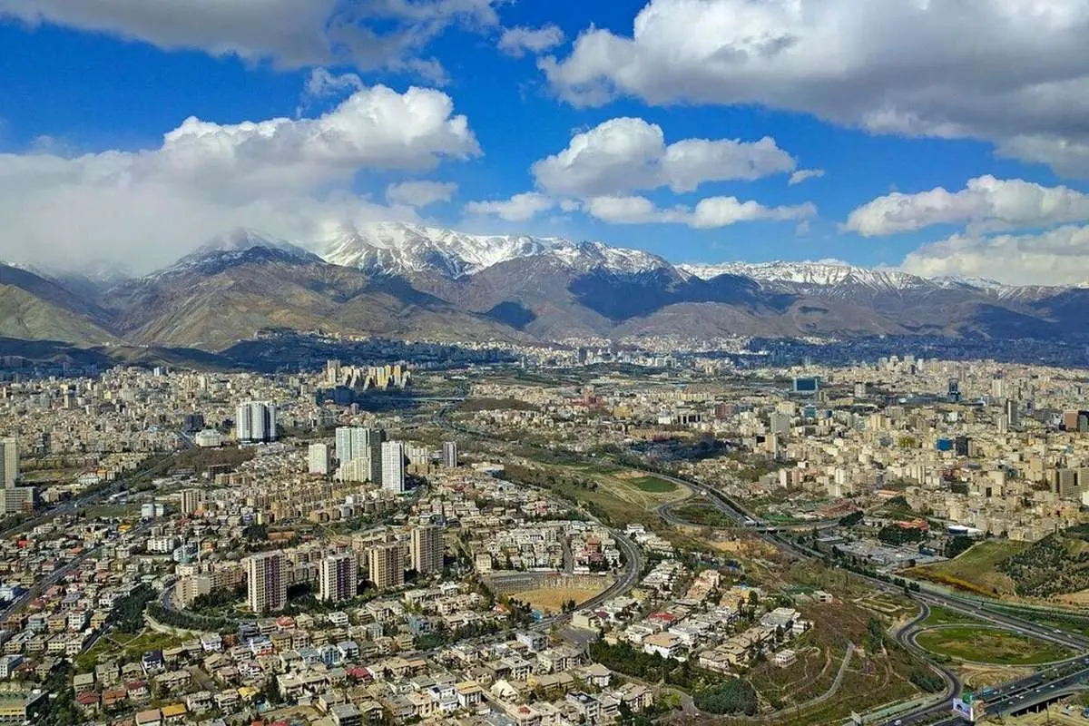 هوای تهران قابل قبول شده است 