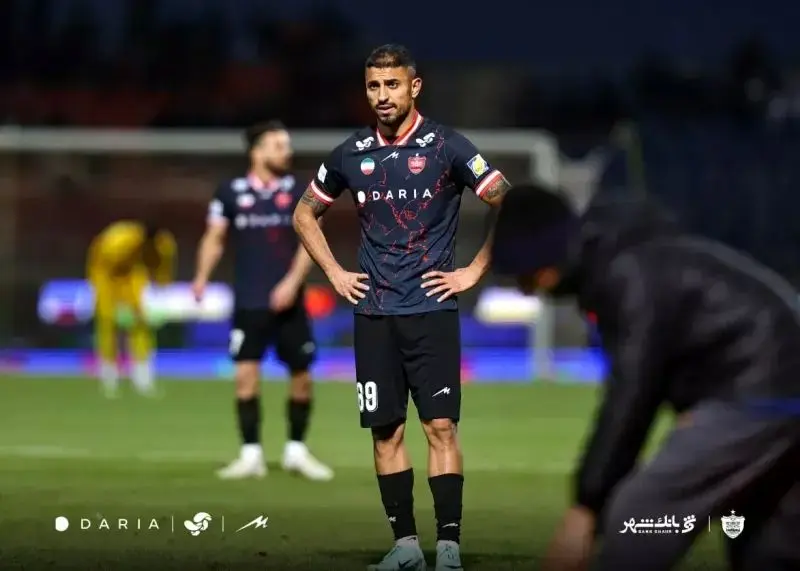 واکنش ستاره پرسپولیس به گل جنجالی به تراکتورسازی 1 واکنش ستاره پرسپولیس به گل جنجالی به تراکتورسازی