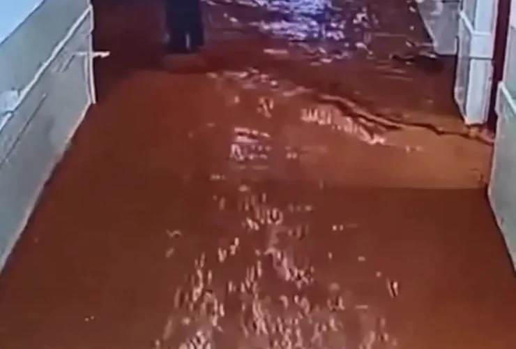 وقوع سیل در مدرسه ای در سلیمانیه 27 وقوع سیل در مدرسه ای در سلیمانیه