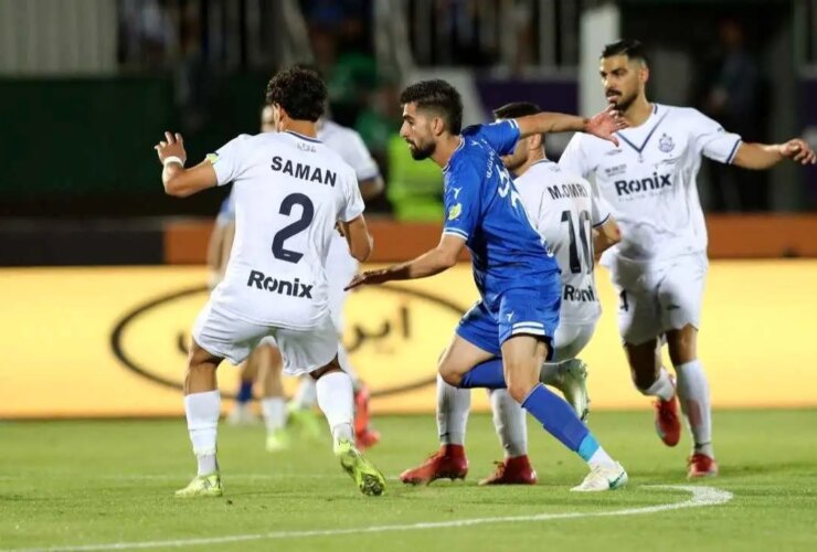 پخش زنده؛ استقلال مقابل ملوان [ ۱ - ۰ ] / نیمه دوم