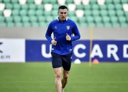 پیام نجومی ستاره ازبکستانی سربازان را منصرف کرد