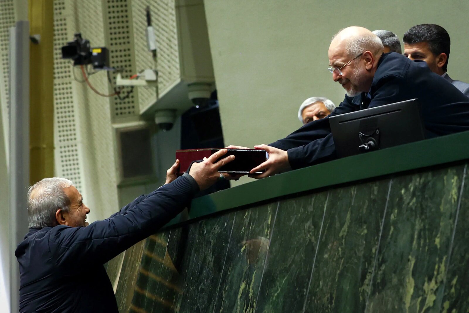 چهار گزینه برای پزشکان در برابر فشارهای مجلس