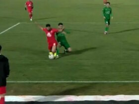 کارشناس صحنه مشکوک در بازی شمس-آذر-تراکتور; پنالتی بود؟