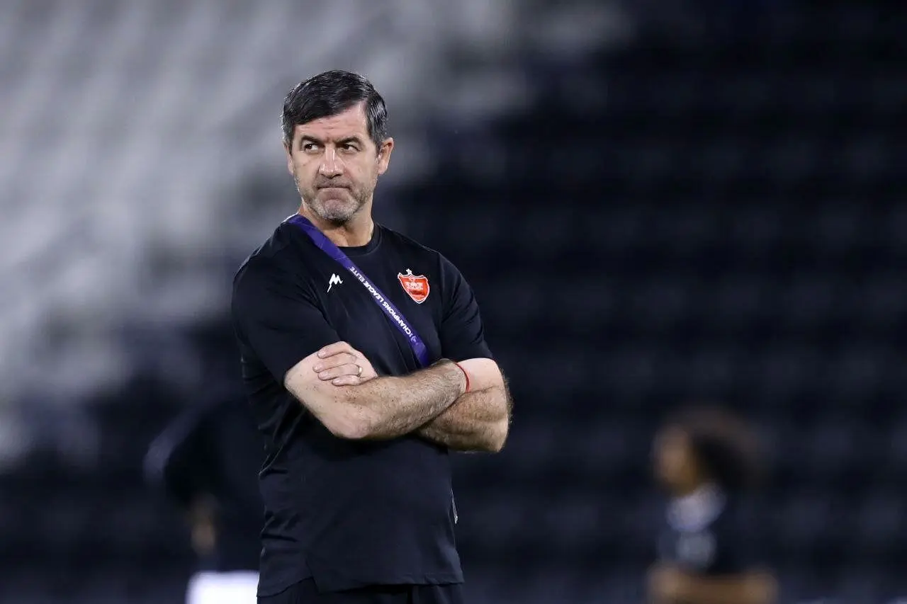 کریم باقری; بر خلاف هر کس دیگری!