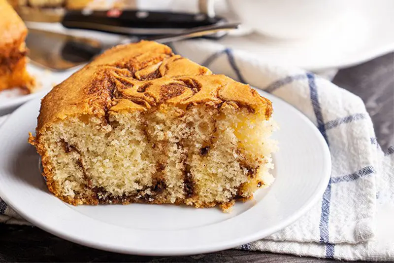 کیک دارچینی با استروسل شکلاتی