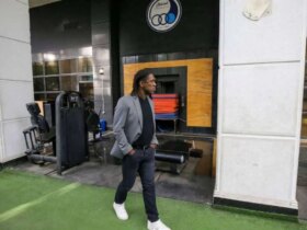 تصویر تور سیدورف در دبی با افسانه قرمزها