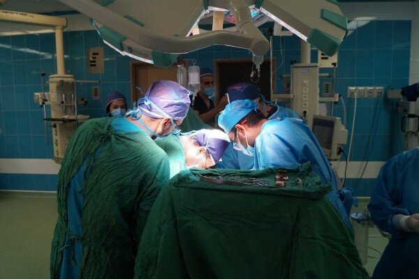 تاکنون 68 پیوند در بیمارستان الزهرا (س) انجام شده است که نتایج مثبت داشته است 1 تاکنون 68 پیوند در بیمارستان الزهرا (س) انجام شده است که نتایج مثبت داشته است