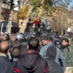 دفتر امام کوما کانکان به آتش کشیده شد