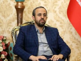 اگر انقلابی هستید، طعنه سنگین دستیار قالیشویی به مخالفان این روزهای سخت/شرایط خطرناک کشور را یاد بگیرید! 8 اگر انقلابی هستید، طعنه سنگین دستیار قالیشویی به مخالفان این روزهای سخت/شرایط خطرناک کشور را یاد بگیرید!