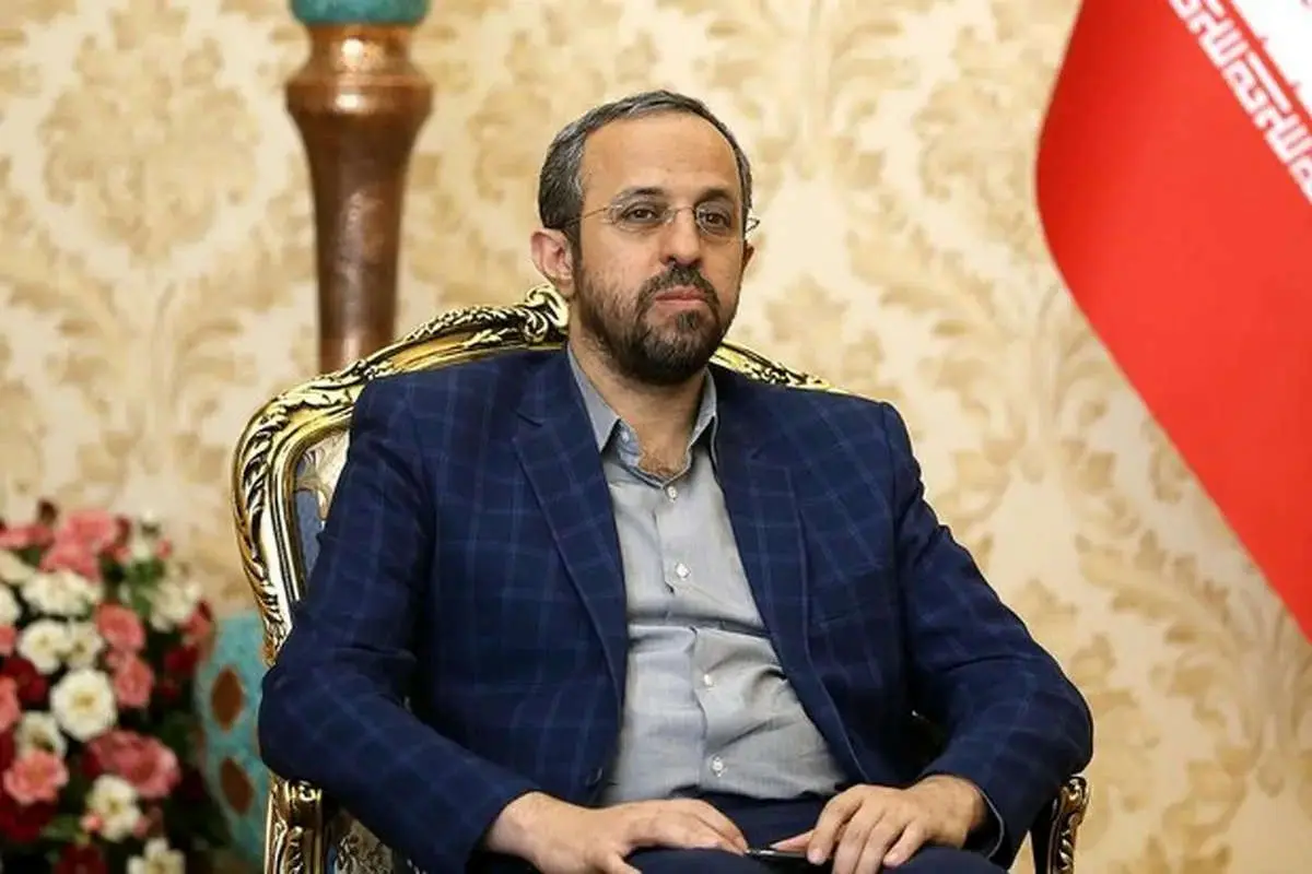 اگر انقلابی هستید، طعنه سنگین دستیار قالیشویی به مخالفان این روزهای سخت/شرایط خطرناک کشور را یاد بگیرید! 1 اگر انقلابی هستید، طعنه سنگین دستیار قالیشویی به مخالفان این روزهای سخت/شرایط خطرناک کشور را یاد بگیرید!