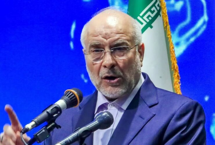 واکنش تولیدکننده فرش به تهدید ترامپ: فریاد شیطان بلند شد 3 واکنش تولیدکننده فرش به تهدید ترامپ: فریاد شیطان بلند شد