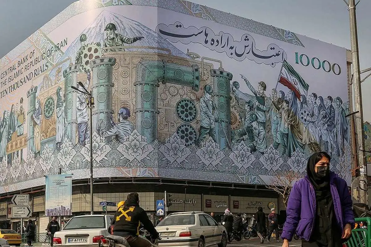 کارگران چقدر تعطیلات دارند؟ 1 کارگران چقدر تعطیلات دارند؟