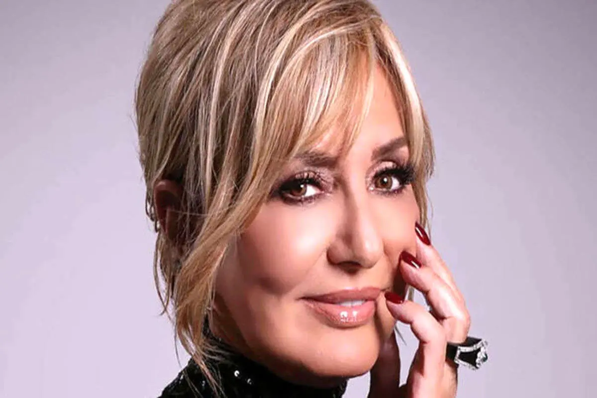 گوگوش و همسرش محمود قربانی سر میز شام شب عروسی شان 1 گوگوش و همسرش محمود قربانی سر میز شام شب عروسی شان