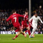 فولام مقابل لیورپول به تساوی 2-2 رسید. دانش آموزان اسلات با کمک خاکپو از باخت اجتناب می کنند