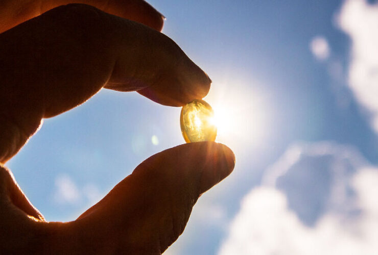 چه عواملی بر جذب ویتامین D تاثیر می گذارد؟ 6 چه عواملی بر جذب ویتامین D تاثیر می گذارد؟