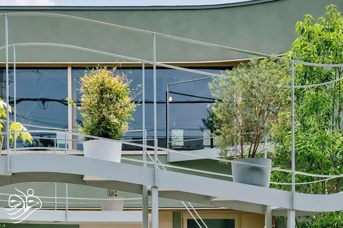 خانه ای با باغی معلق و نور طبیعی بی نظیر در توکیو