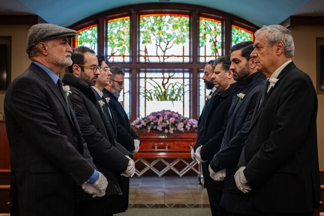 عکس های جدید از مراسم ختم بهرام بیضایی