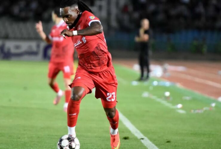 انتشار توهین نژادپرستانه و عکس های خصوصی ستاره پرسپولیس!