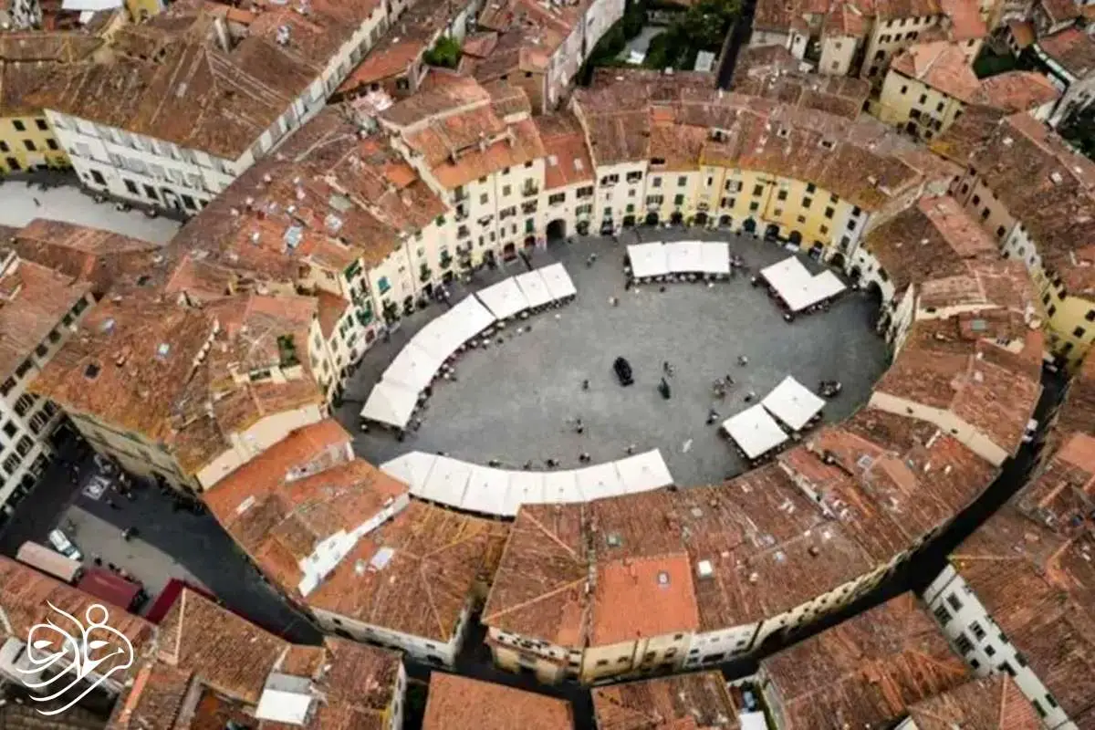 میدان آمفی تئاتر لوکا; از خرابه های رومی تا مرکز شهر