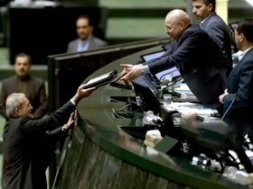 اینفوگرافی/ 12 دستور جدید اقتصادی دولت در بودجه 1405 10 اینفوگرافی/ 12 دستور جدید اقتصادی دولت در بودجه 1405