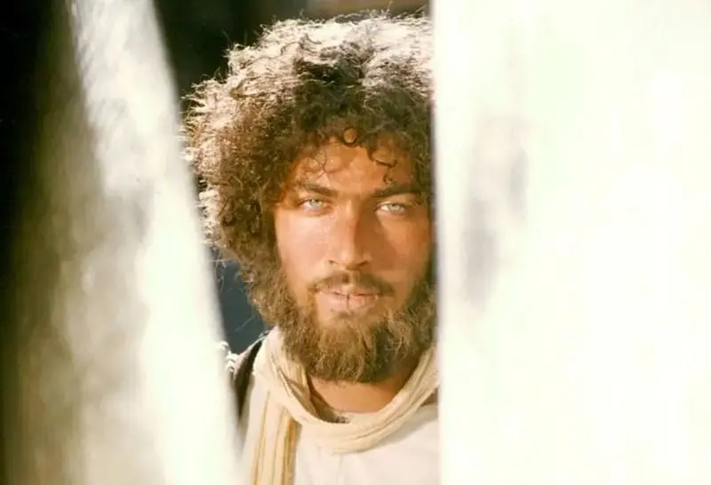 پارسا پیروزفر 22 ساله در اولین نقش آفرینی در سینما 5 2449448_891