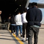 انتقال 40 مهاجر ایرانی از آمریکا به ایران