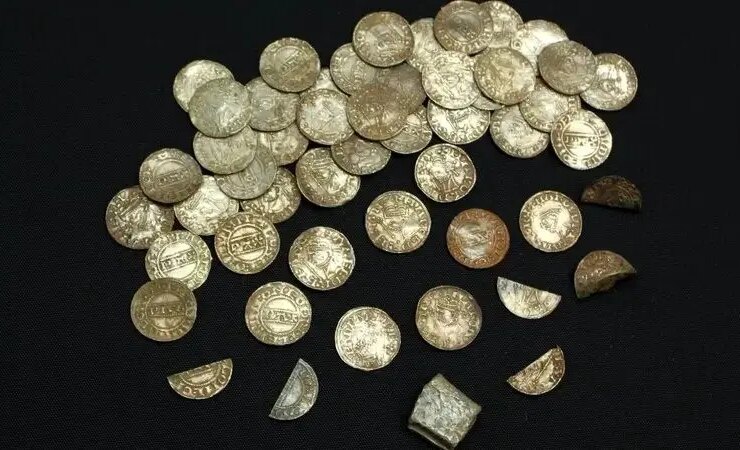 گنجینه های بریتانیا در سال 2024