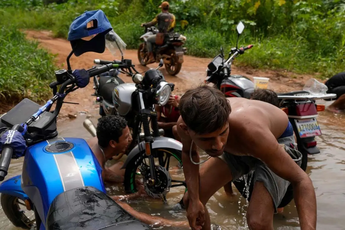 تصاویر; ال کایائو؛ جایی که طلا در اقتصاد ونزوئلا جایگزین نفت می شود